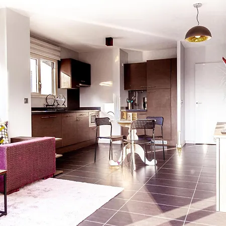 Aparthotel Tempologis *